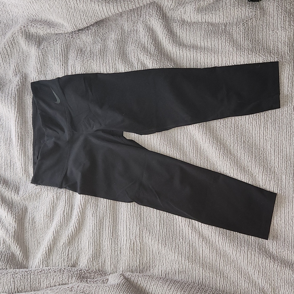 Nike black leggings size small